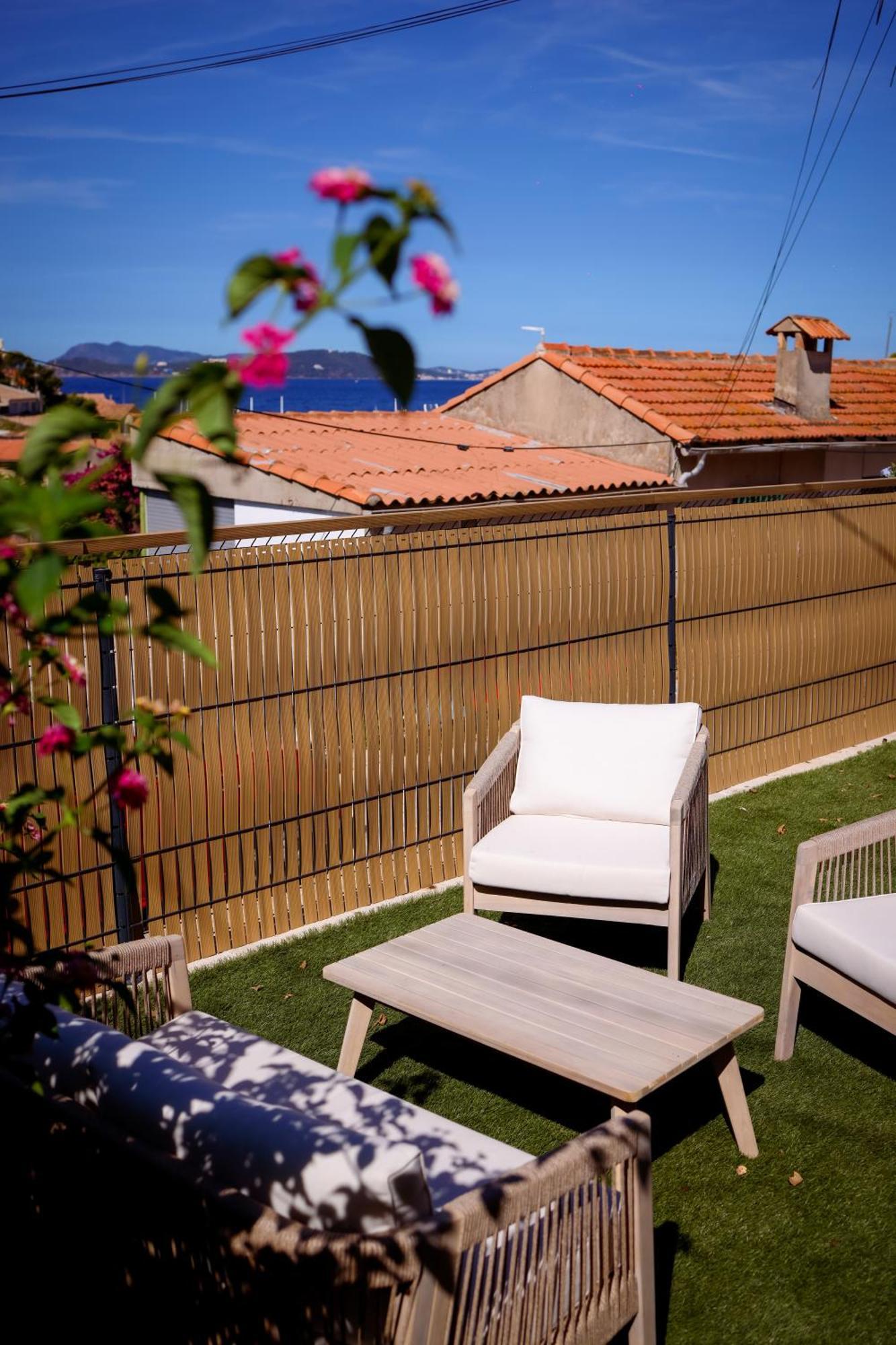 Maisonnette Vue Au Pradet Holiday home