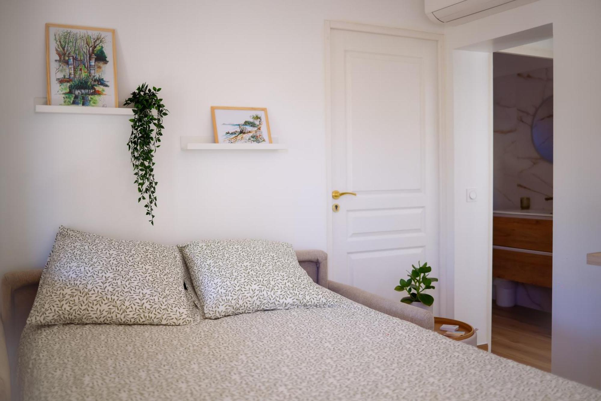 Holiday home Maisonnette Vue Au Pradet *