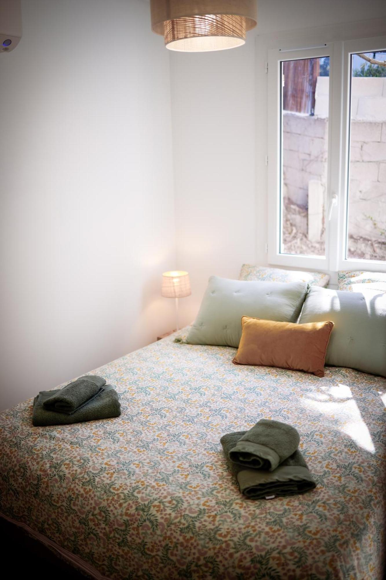 Maisonnette Vue Au Pradet Hébergement de vacances *